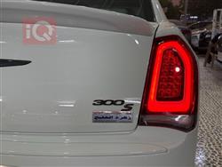 كرايسلر 300